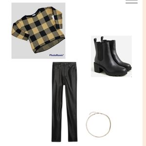 Checkered Plaid Crewneck Sweater Size Small NWOT Gold Black